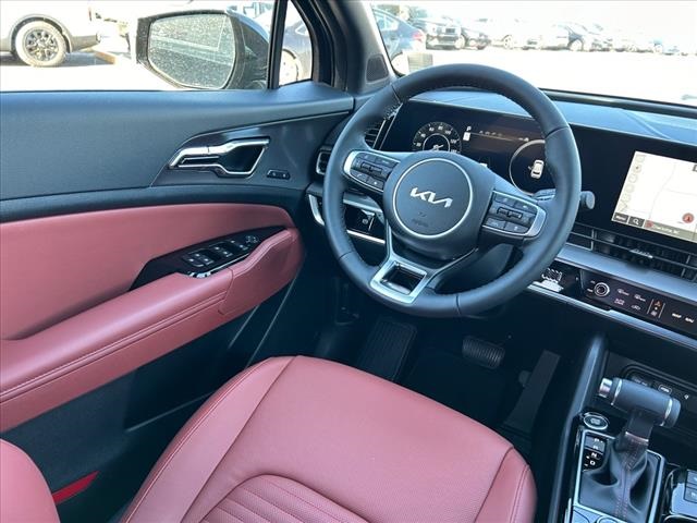Vehicle image 26 of 30