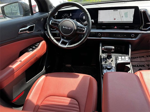 Vehicle image 17 of 25