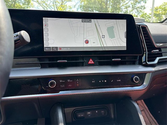 Vehicle image 23 of 25