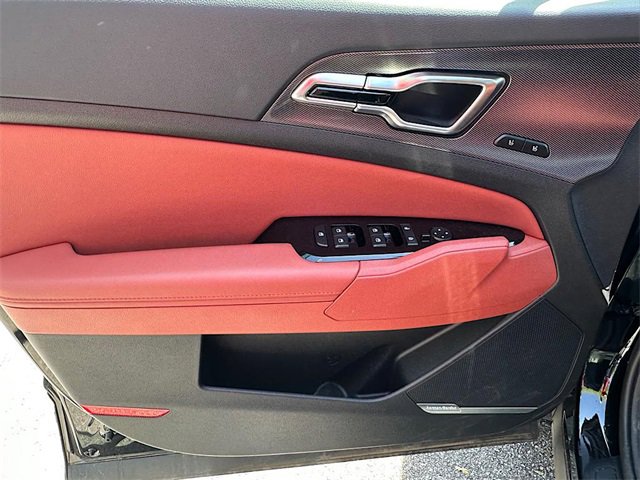Vehicle image 10 of 25