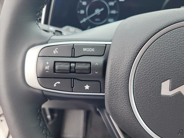 Vehicle image 26 of 33