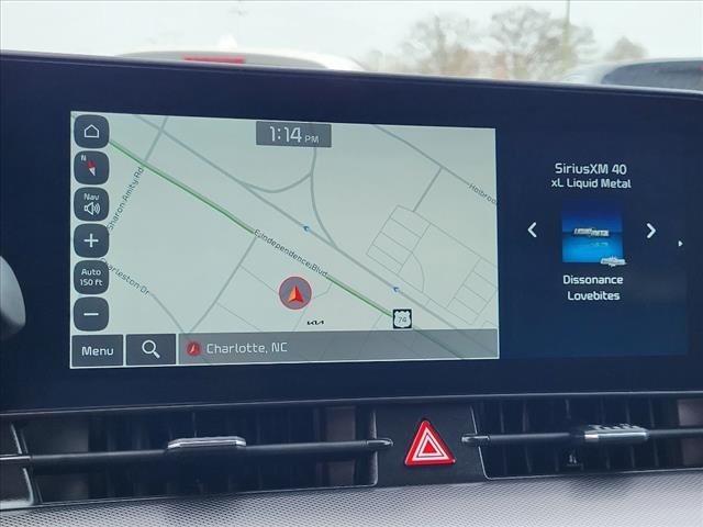 Vehicle image 17 of 33