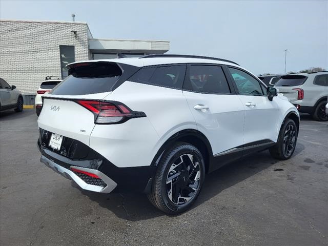 Vehicle image 5 of 33