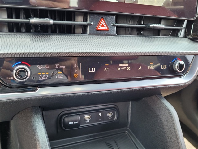 Vehicle image 22 of 22