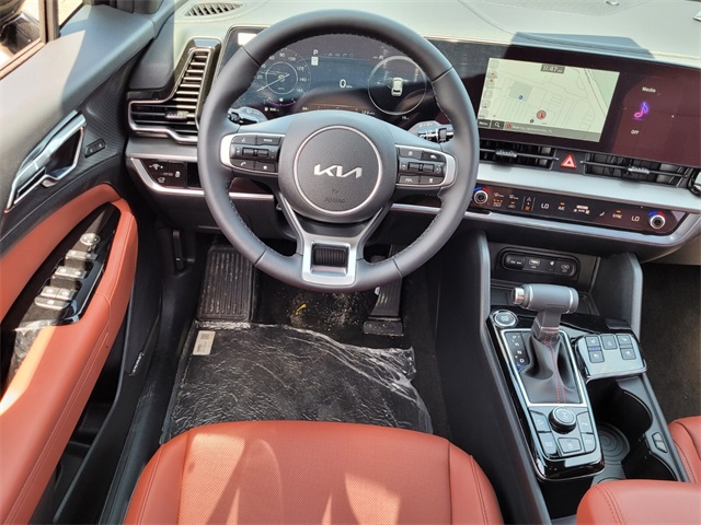 Vehicle image 13 of 22