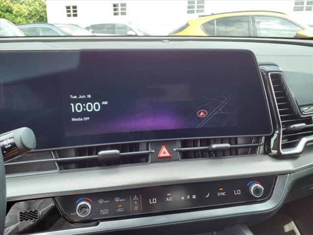 Vehicle image 14 of 31