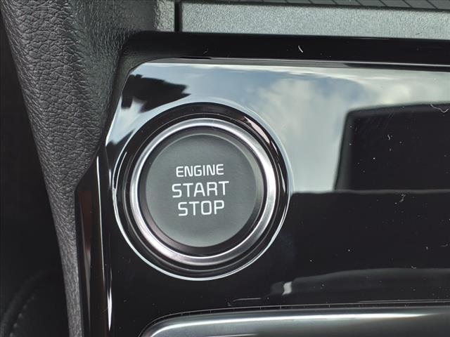 Vehicle image 20 of 31