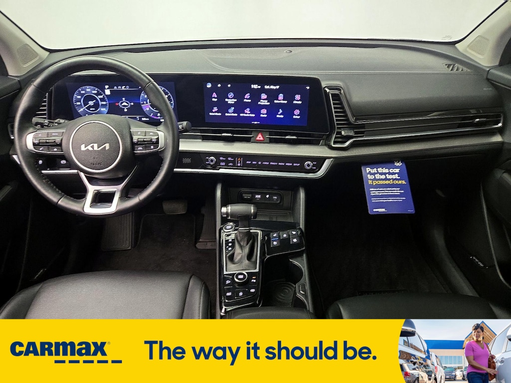 Vehicle image 11 of 29