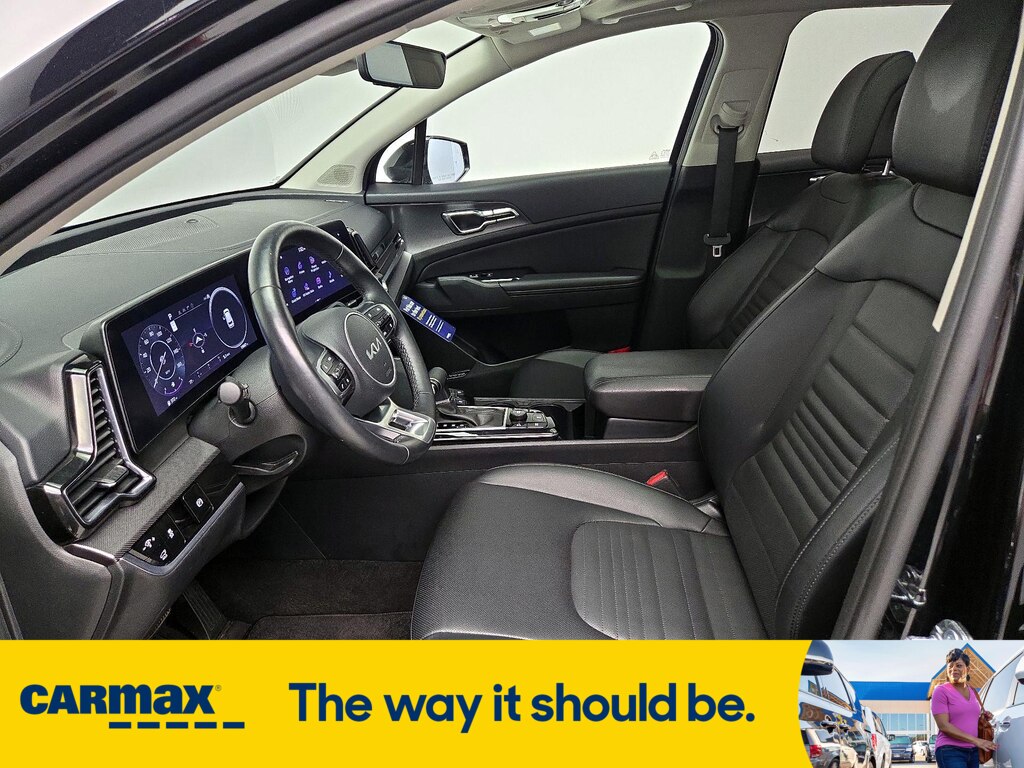 Vehicle image 14 of 29