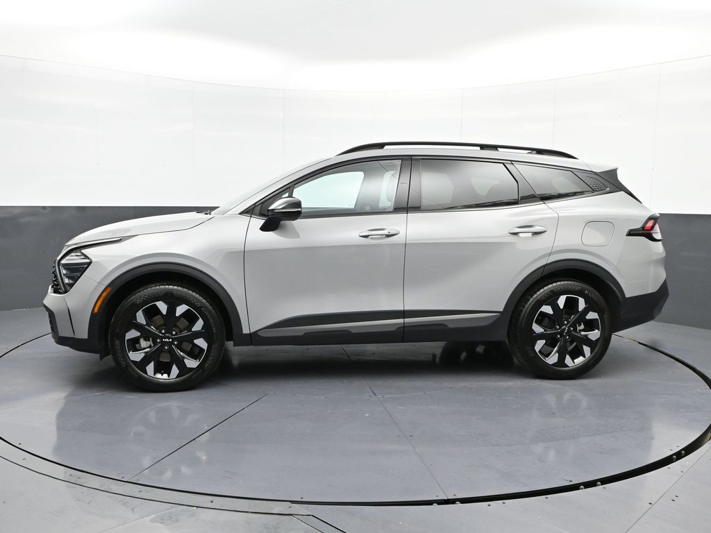 Vehicle image 27 of 32