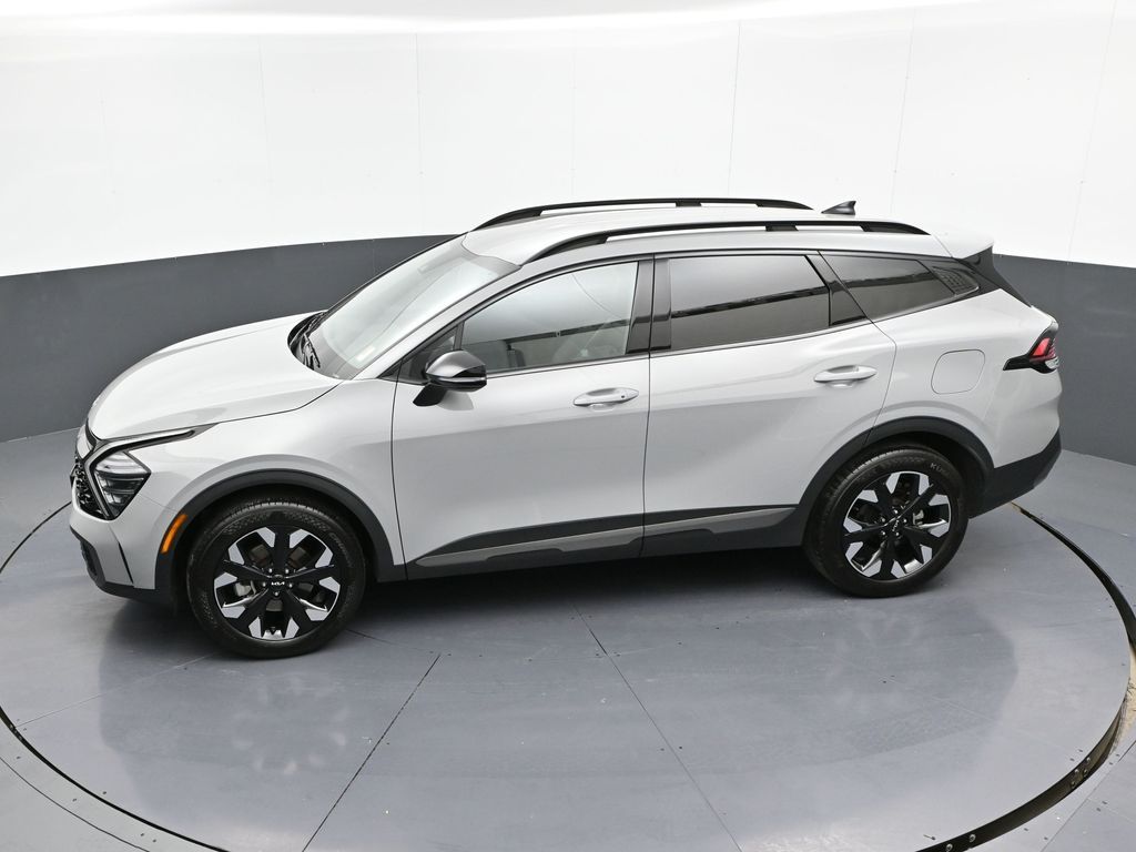 Vehicle image 3 of 32