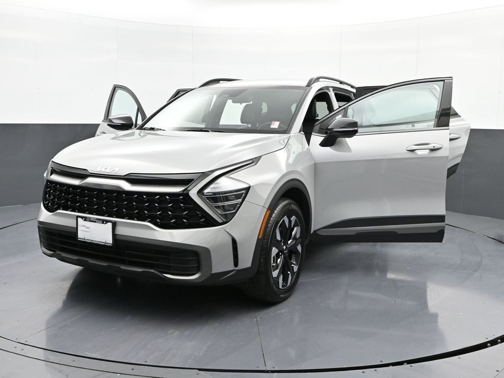 Vehicle image 2 of 32