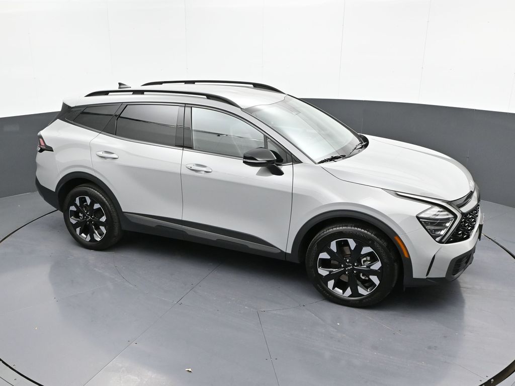 Vehicle image 9 of 32