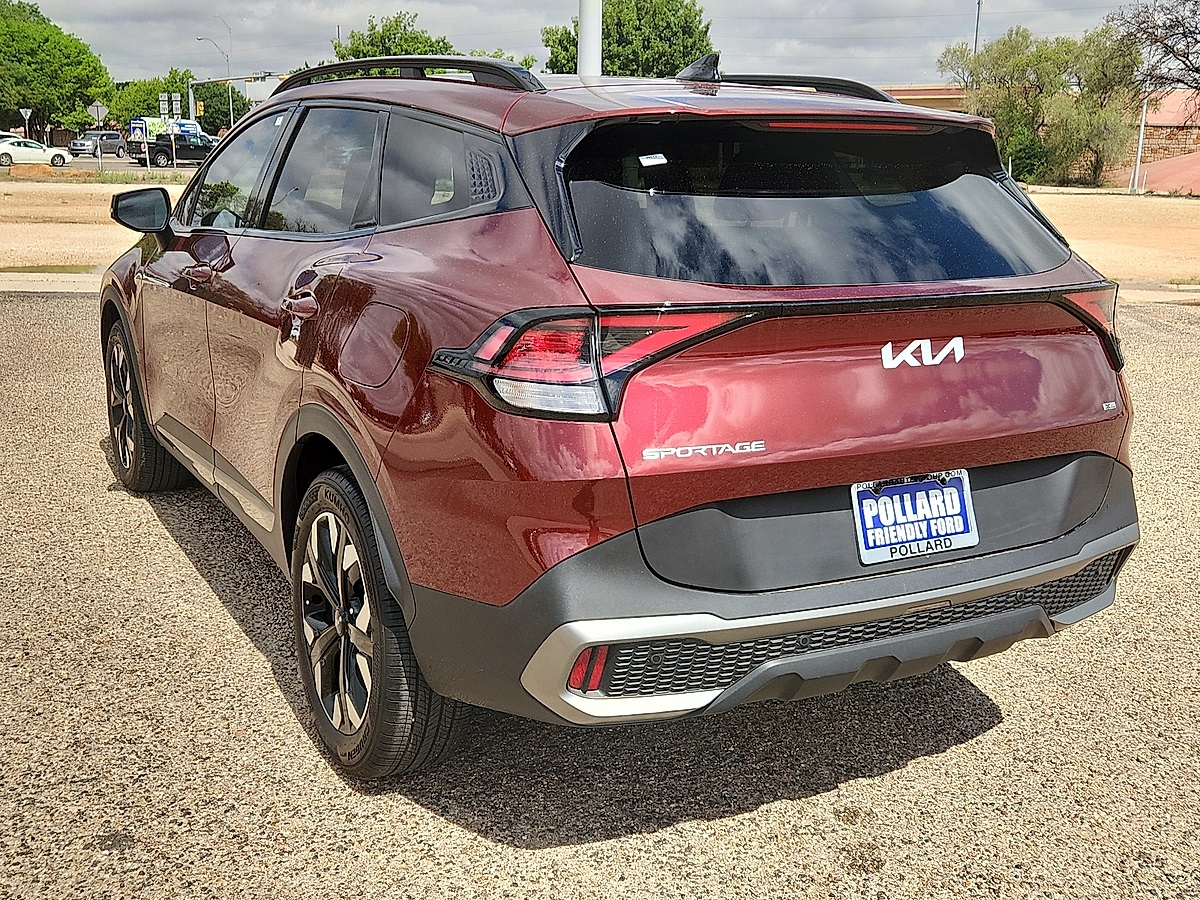 Vehicle image 4 of 12
