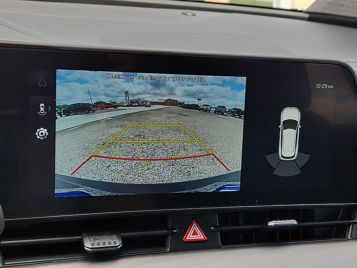 Vehicle image 7 of 12