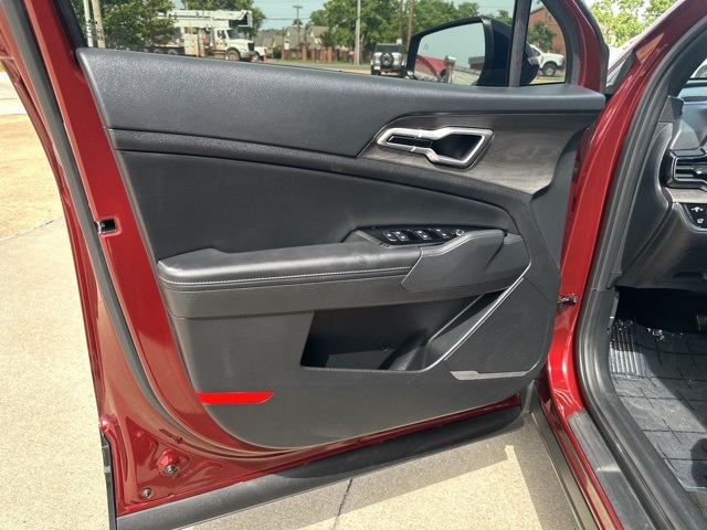 Vehicle image 6 of 31