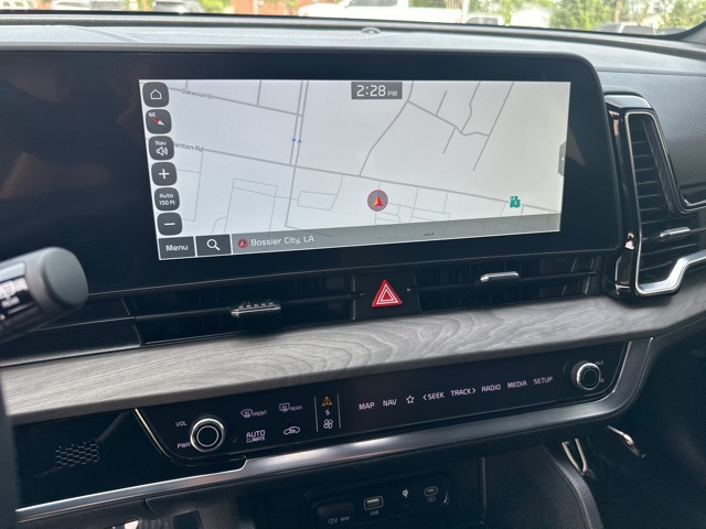 Vehicle image 15 of 31
