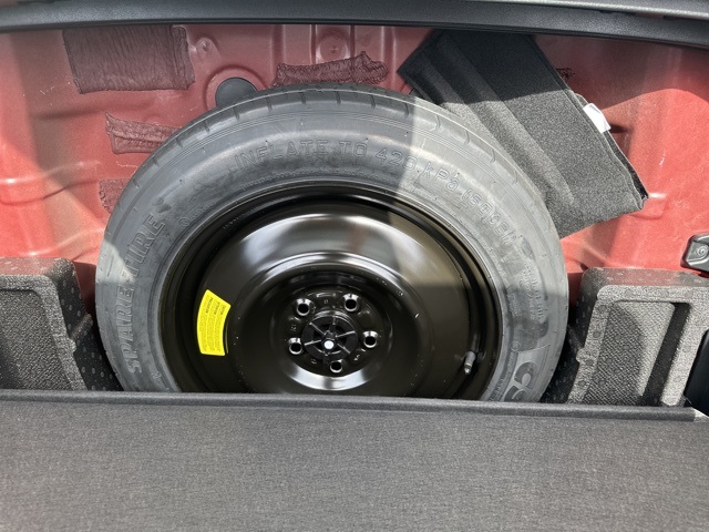 Vehicle image 25 of 31
