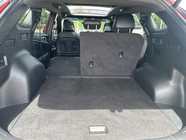 Vehicle image 27 of 31