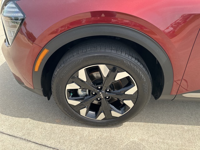 Vehicle image 5 of 31