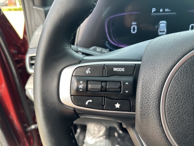 Vehicle image 10 of 31