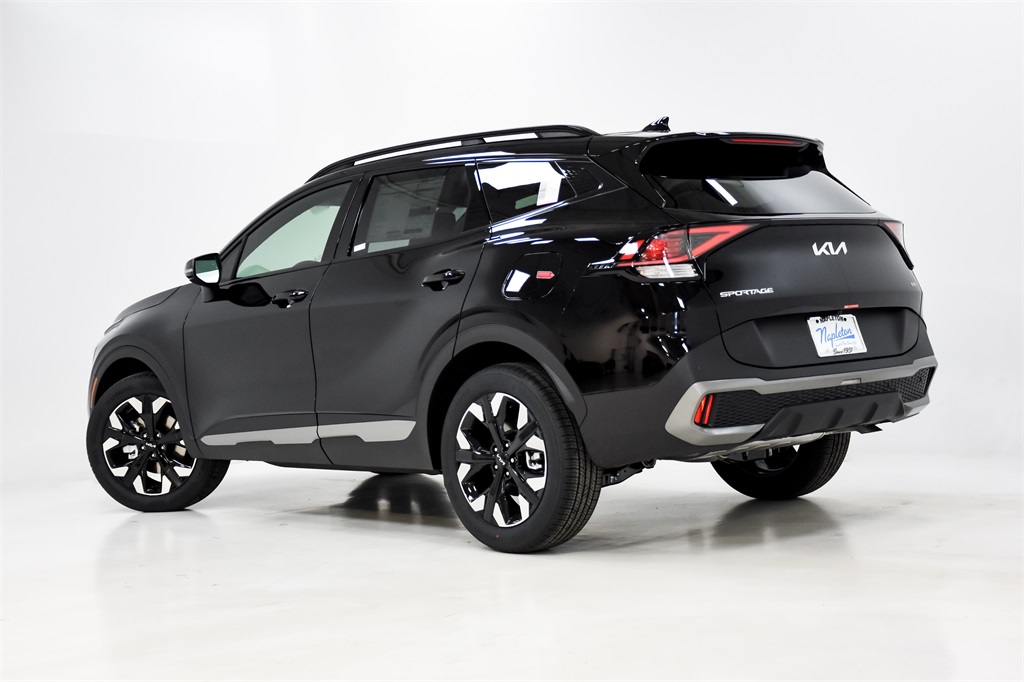 Vehicle image 6 of 32