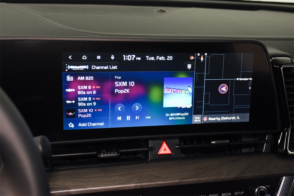 Vehicle image 22 of 32