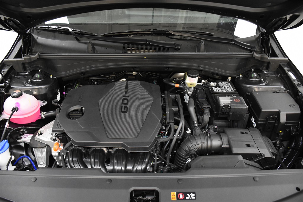 Vehicle image 11 of 32