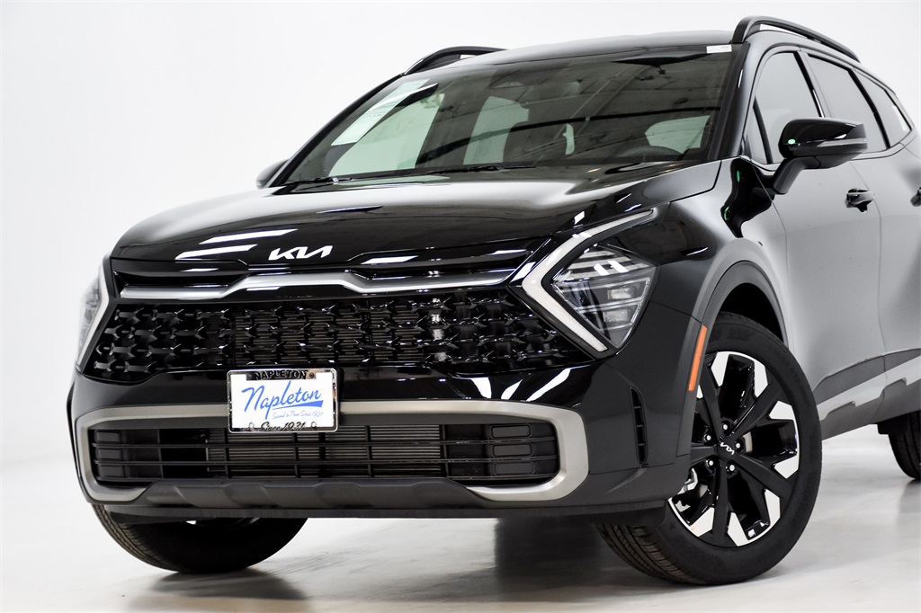 Vehicle image 2 of 32
