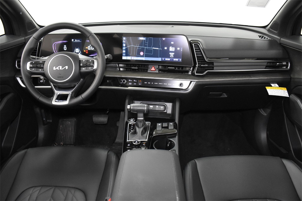 Vehicle image 31 of 32