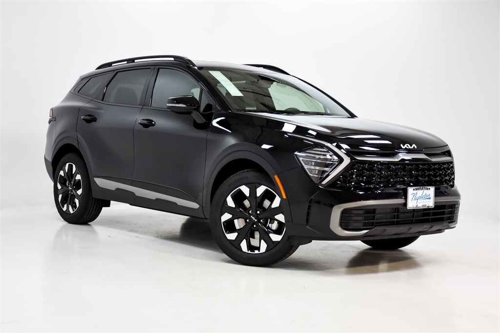Vehicle image 4 of 32