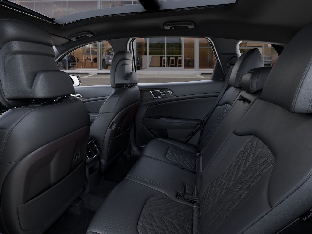 Vehicle image 19 of 28
