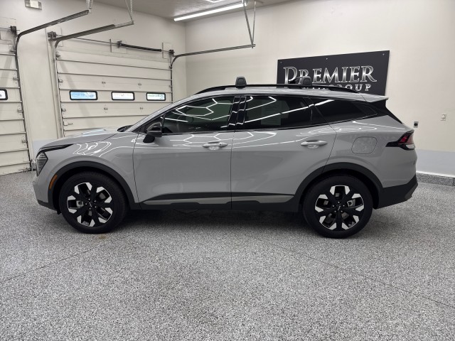 Vehicle image 5 of 19
