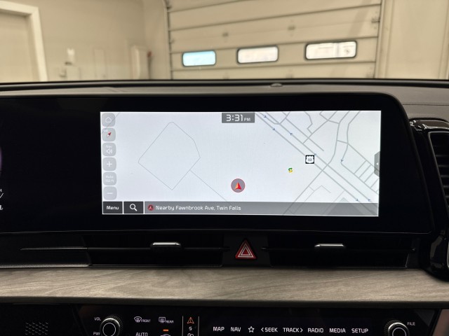 Vehicle image 8 of 19
