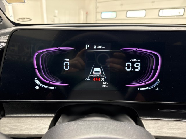 Vehicle image 7 of 19