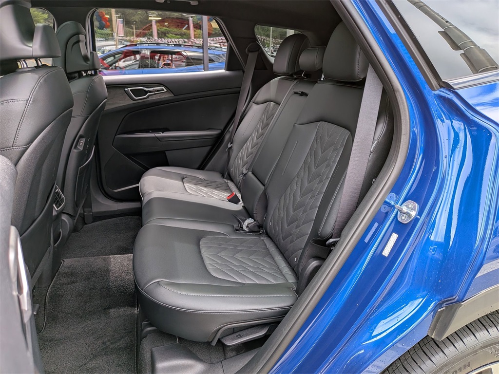 Vehicle image 15 of 30