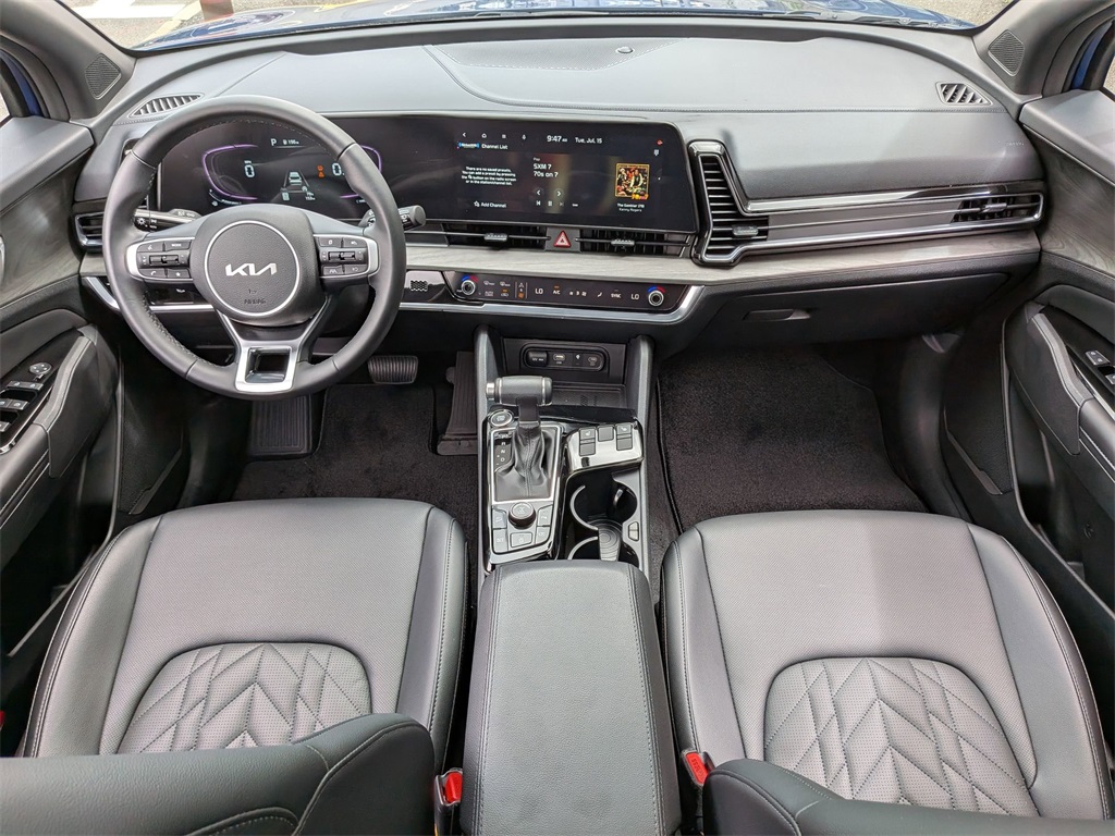 Vehicle image 19 of 30