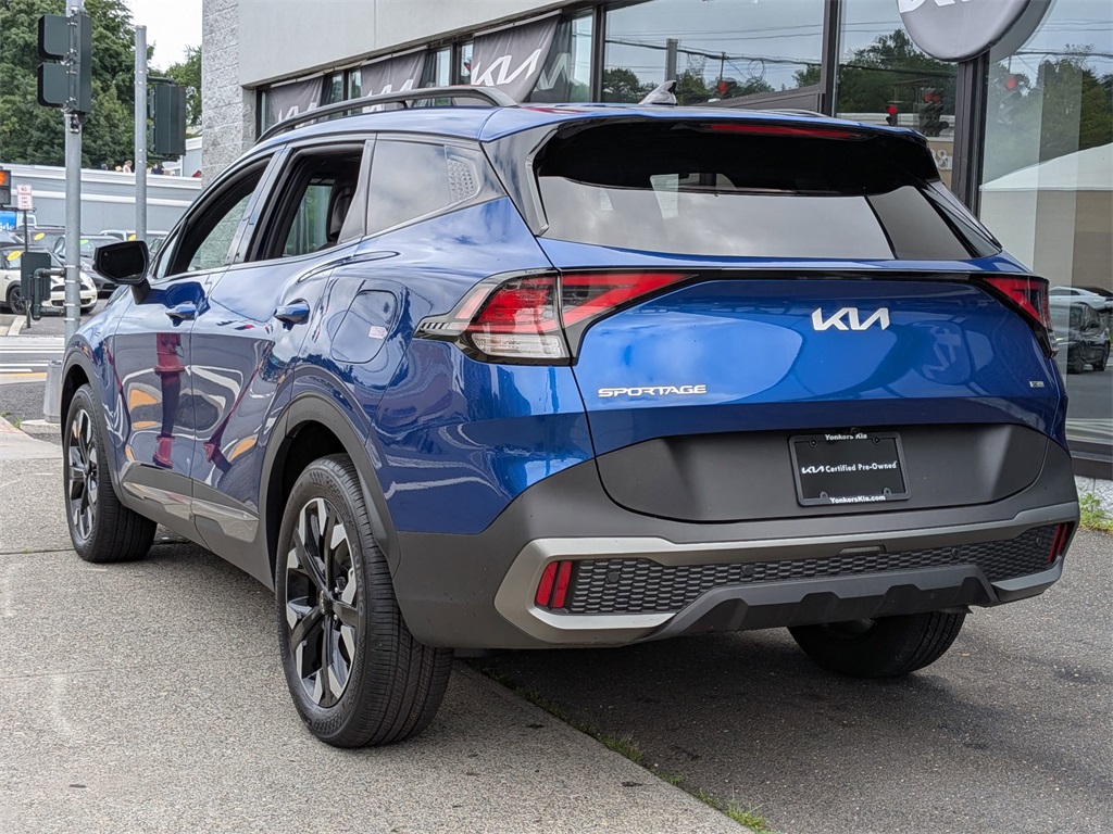 Vehicle image 8 of 30