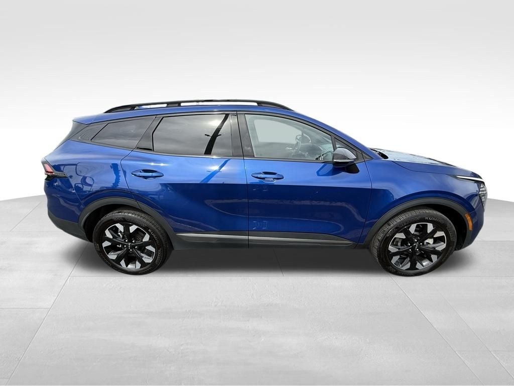Vehicle image 4 of 29