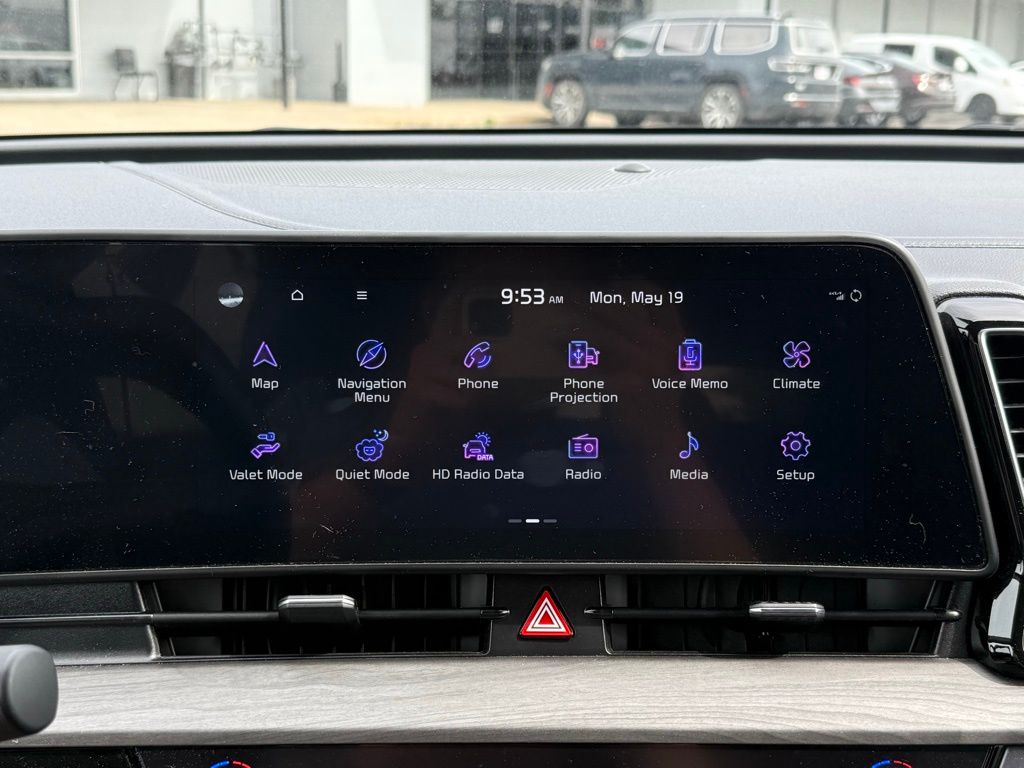 Vehicle image 16 of 29