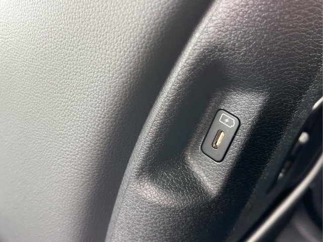 Vehicle image 16 of 34