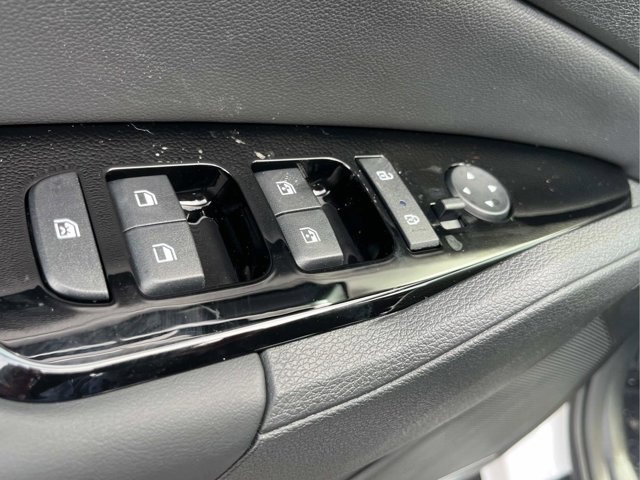 Vehicle image 24 of 34