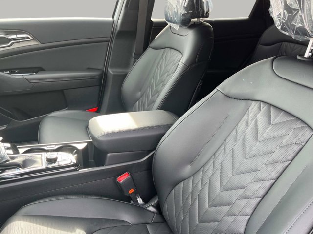 Vehicle image 26 of 34
