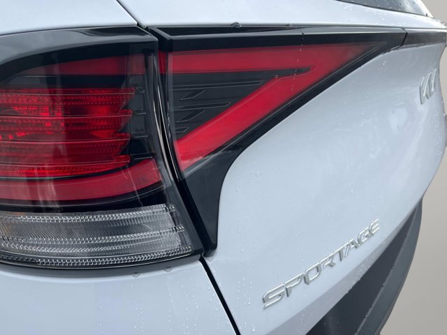 Vehicle image 10 of 34