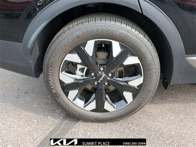 Vehicle image 6 of 30
