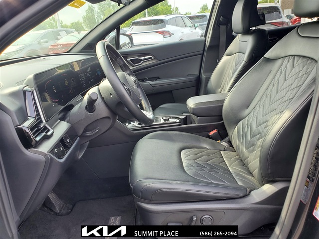 Vehicle image 9 of 30