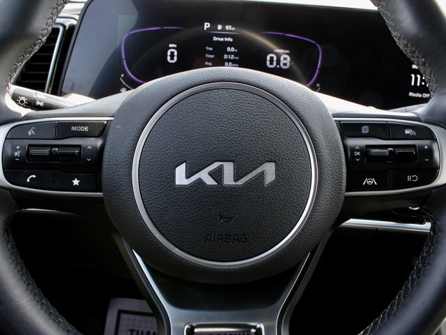 Vehicle image 16 of 22