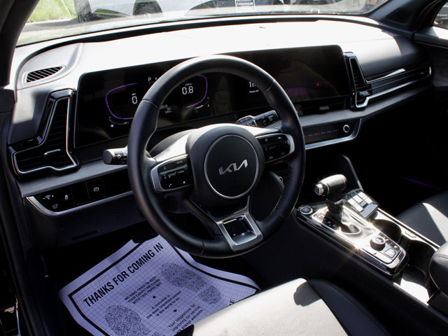 Vehicle image 14 of 22