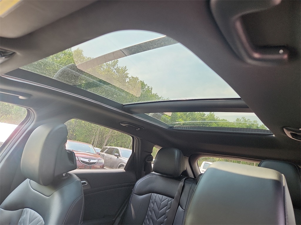 Vehicle image 12 of 31
