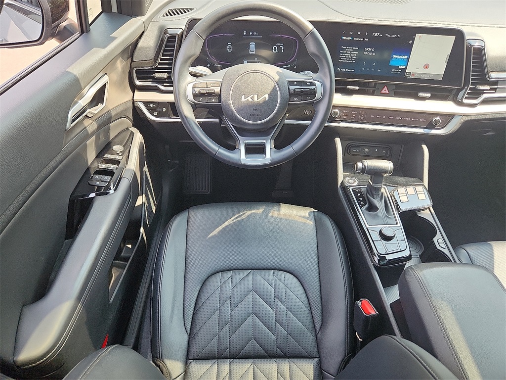 Vehicle image 13 of 31